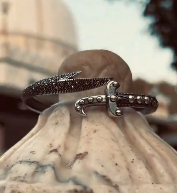 Zulfiqar Karra Ring Set