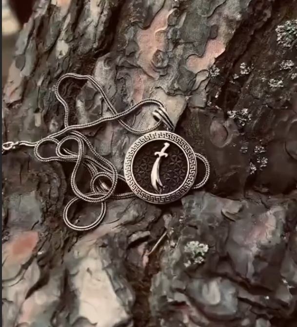 Beautiful Zulfiqar Necklace